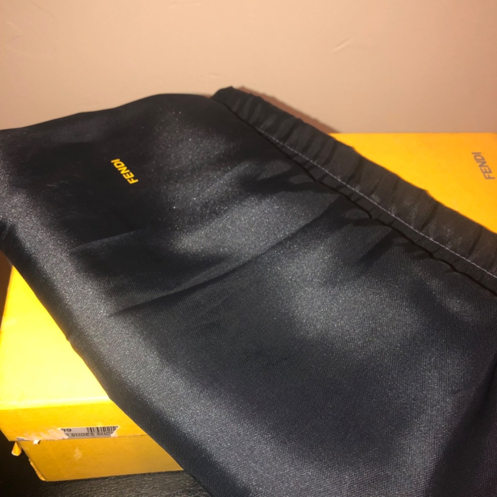 Fendi - Picture 12 of 12